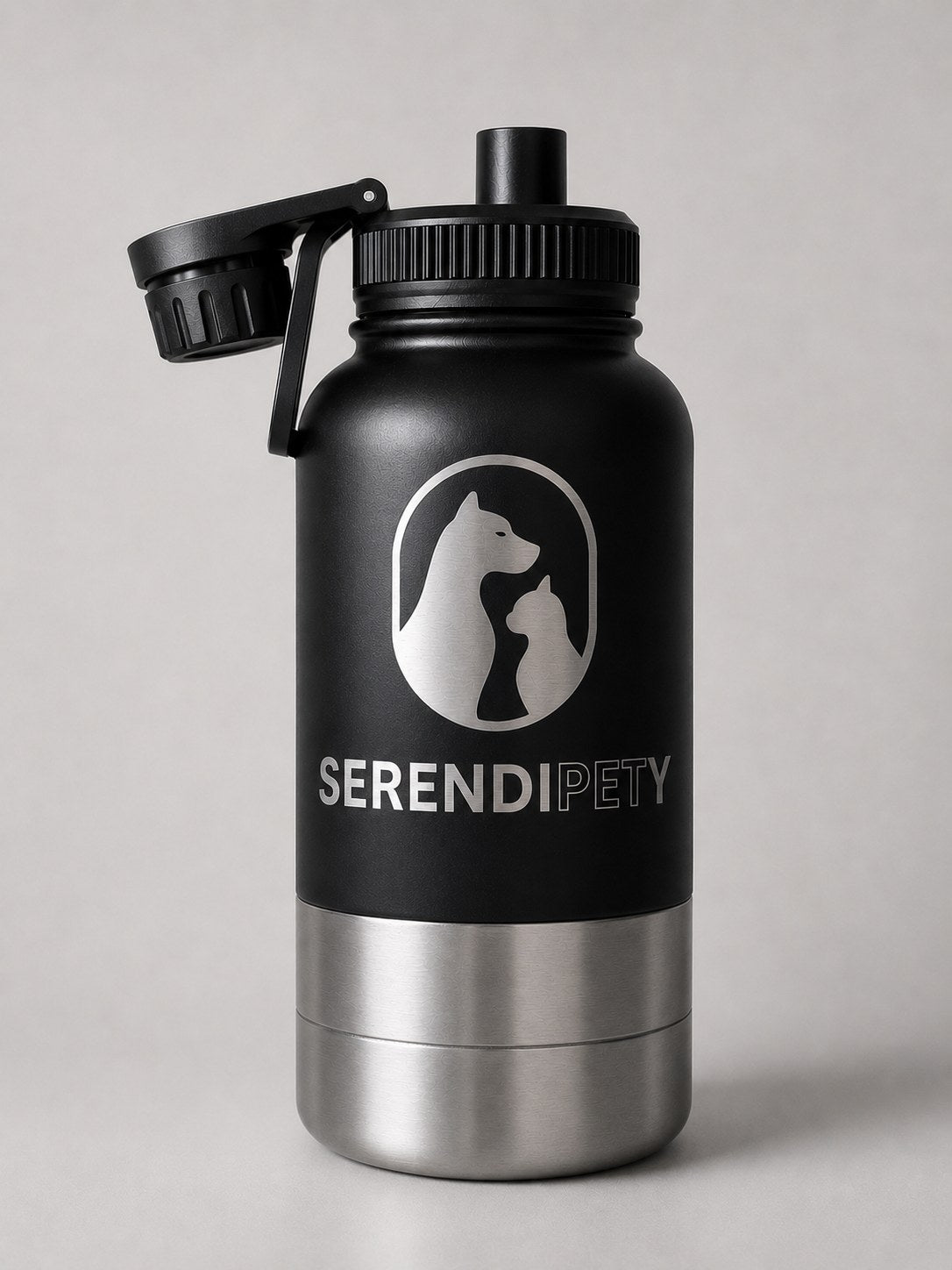 Botella SERENDIPETY abierta — bebedero integrado
